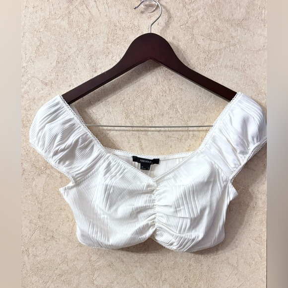 Forever 21 White Ruched Blouse - Picture 1 of 3